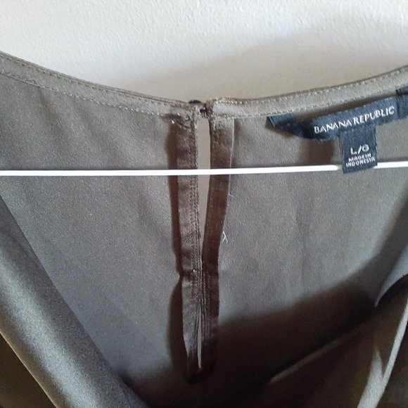 Banana Republic Tank L/G Draped Top Cascade Olive - Picture 2 of 8